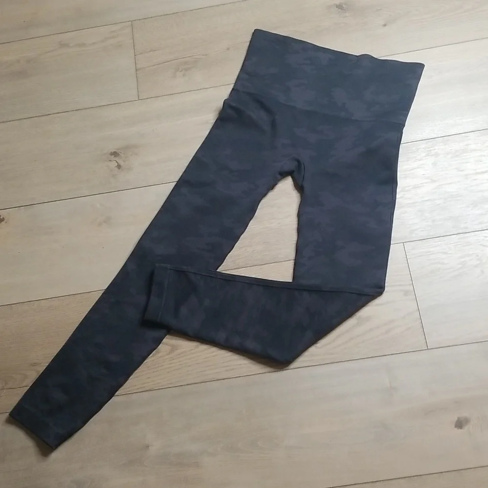 SPANX Look at me now camo print seamless leggings - Picture 4 of 4